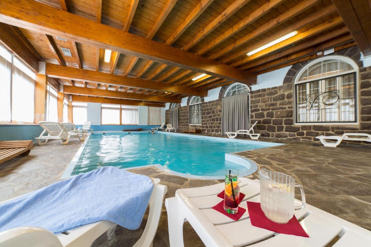 Th San Martino - Majestic Dolomiti Hotel ซานมาร์ตีโนดีกัสตรอสซา ภายนอก รูปภาพ